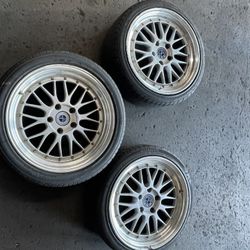 Bmw  3 WHELES Tires 