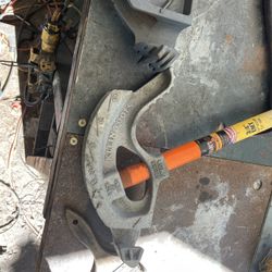 2 electrical condow benders