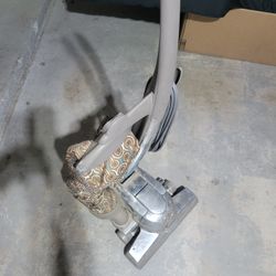 Kirby G10D Vacuum Cleaner