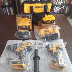 DEWALT DCK299D1W1 20V Max XR Power Tool Combo Kit + 3 Batteries + Charger + Bag