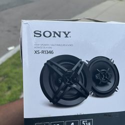 5-1/4" 4 way speakers 35$ Brand New In Box