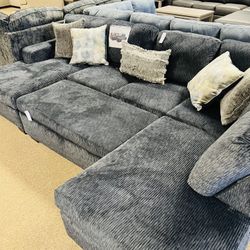 Double Chaise Stunning Sectional! 