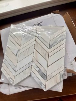 Calcatta marble tile