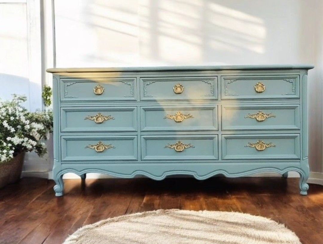Beautiful Solid Wood Dresser
