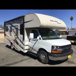 2014 Class C RV  Motorhome 