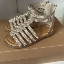 Girls sandals