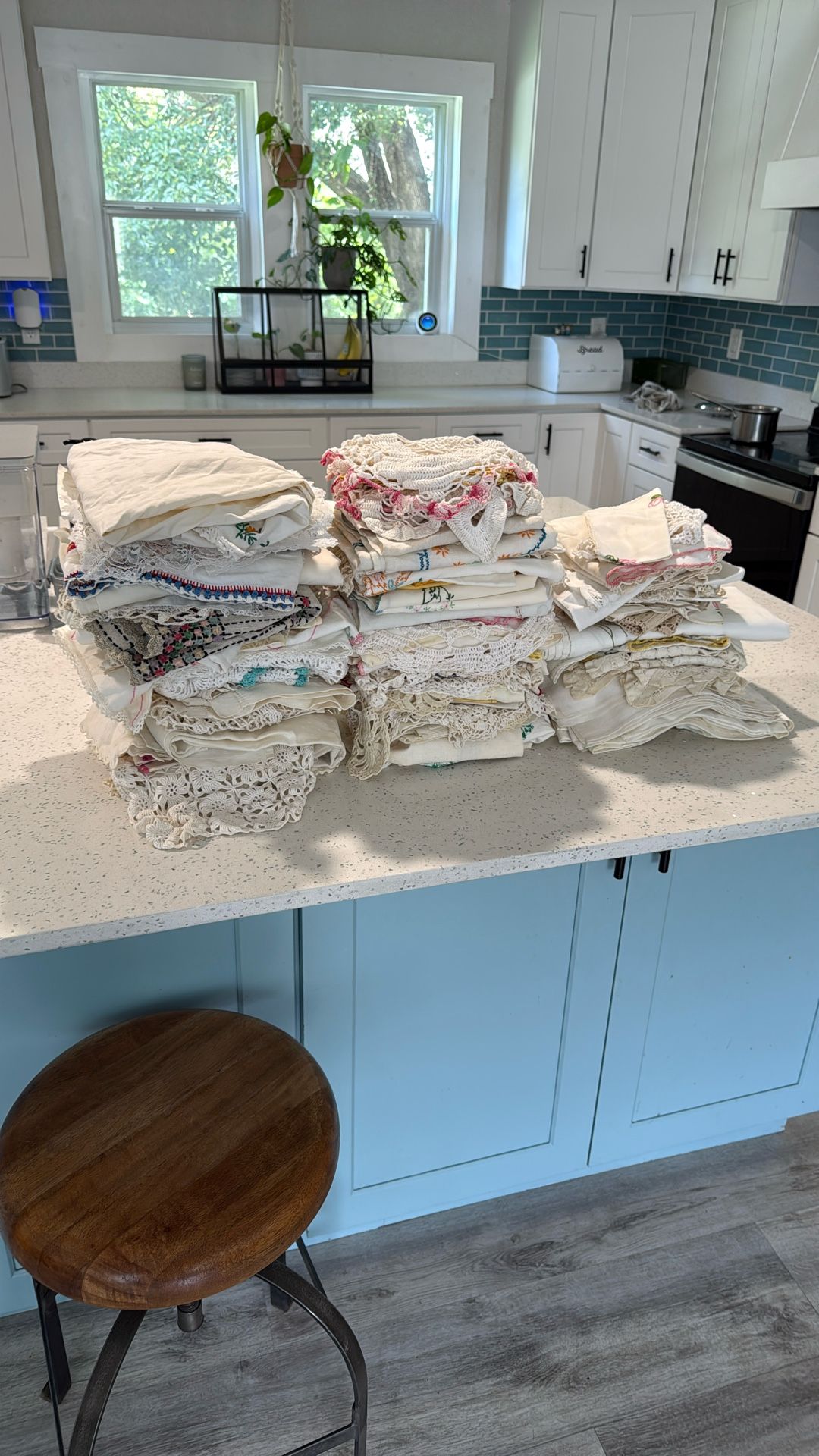 Antique Doilies And Table Runners