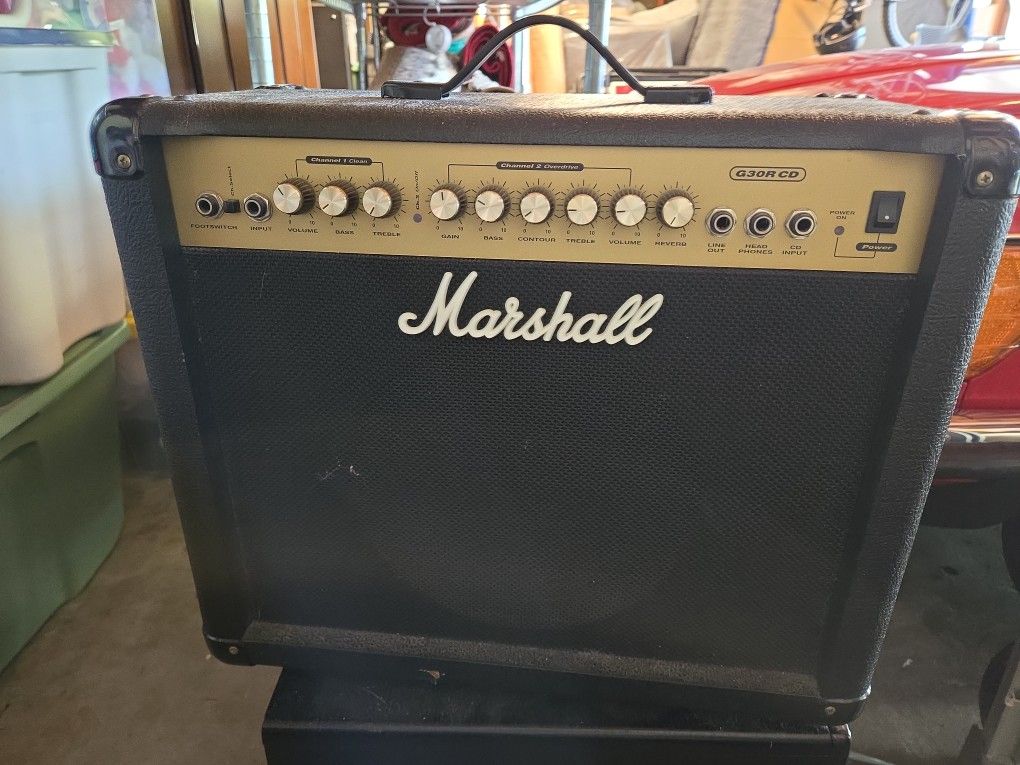 Marshall GUITAR Amp.