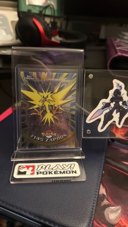 Topps chrome Pokemon Zapdos