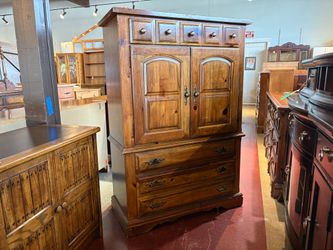 LEA 4-Drawer Armoire w/ Shelves