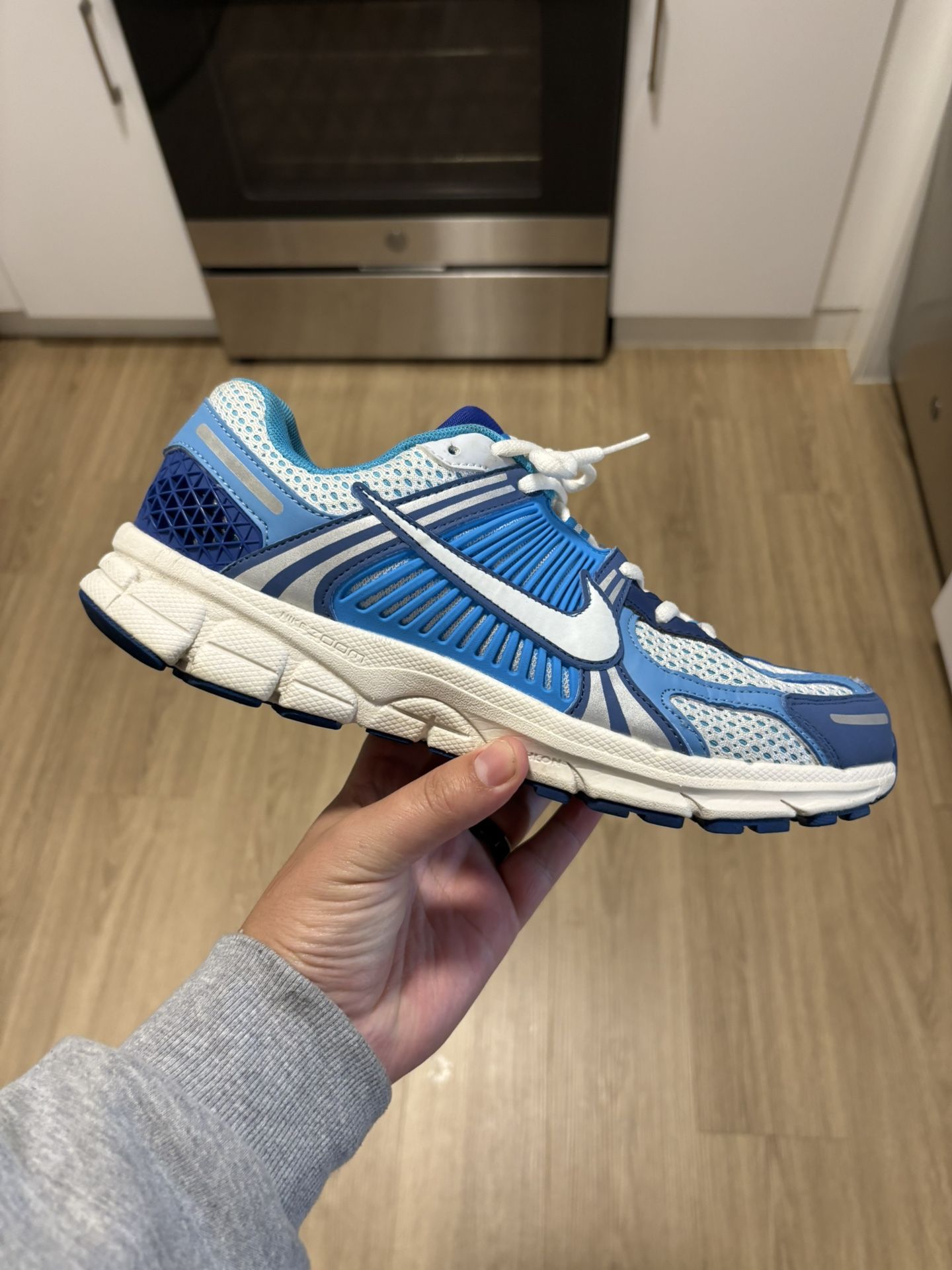 Nike Vomero 5 Blue