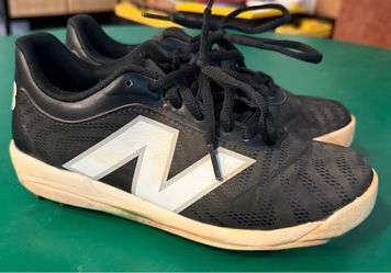 Kids size 3 Baseball/Softball Cleats