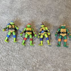 Ninja Turtles Shout Figures