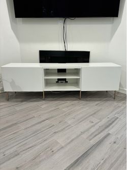Media Console