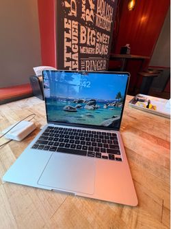 Apple MacBook Air  M4