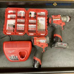 Milwaukee Hammer Drill and Impact Driver Combo Kit