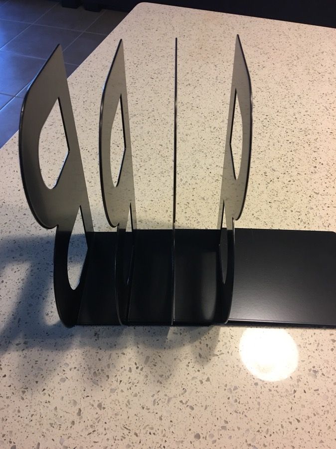 4 black Ikea Billy bookends in excellent condition for Sale in