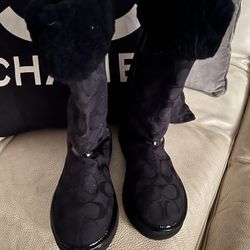 Authentic Coach Fur  Boots 