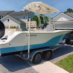 Sea Fox Commander 246