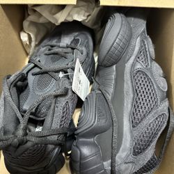 Yeezy Adidas 500 Utility Black Size 6 MEN