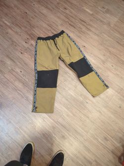 Check the Feed Black/Khaki Snowboard Pants. XXL