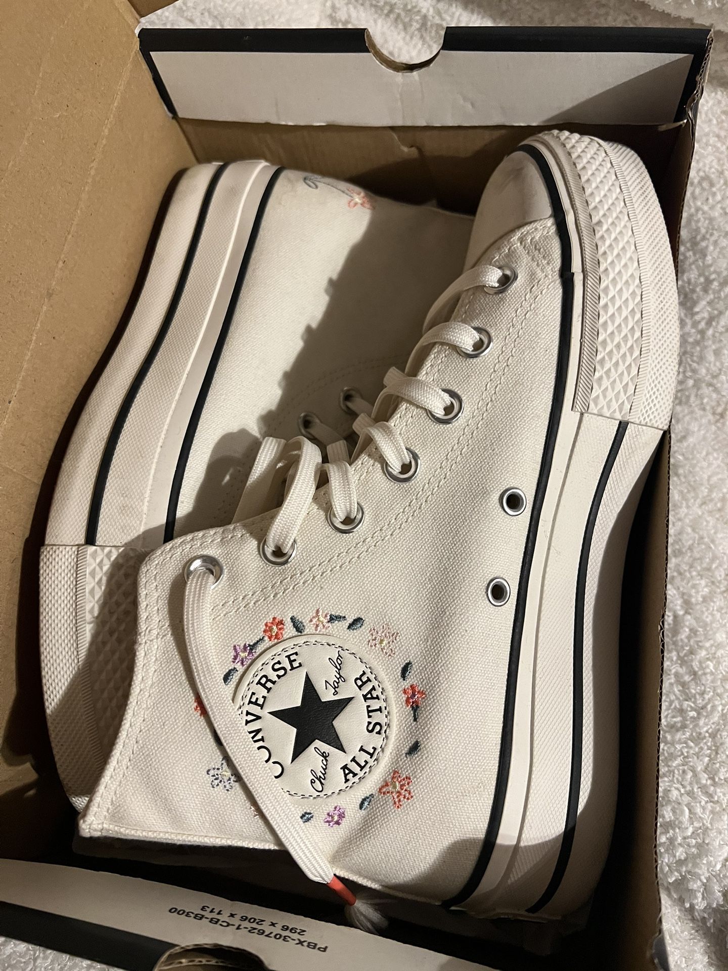 Women Converse
