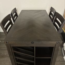 Wood Dining Room Table (chairs Included) 
