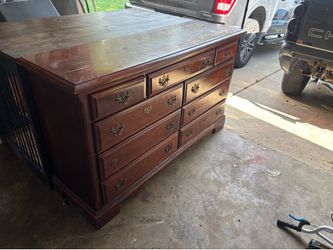 Free dresser