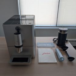 Jura ENA Micro 5 Superautomatic Coffee and Espresso Machine & Nespresso Aeroccino 3 Milk Frother