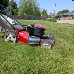 Craftsman Self Propelled Lawnmower 