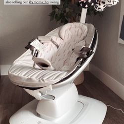 4moms Mamaroo Bouncer/swing