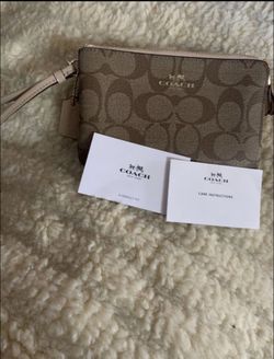 Coach wristlet. NWOT