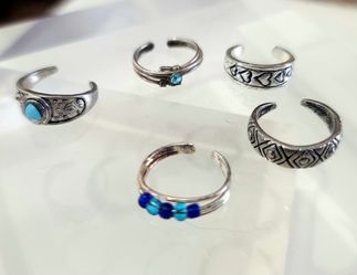 Lot Of 5 Silver Tone Toe Rings