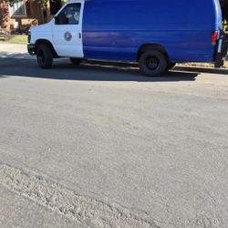 2008 Ford E-250