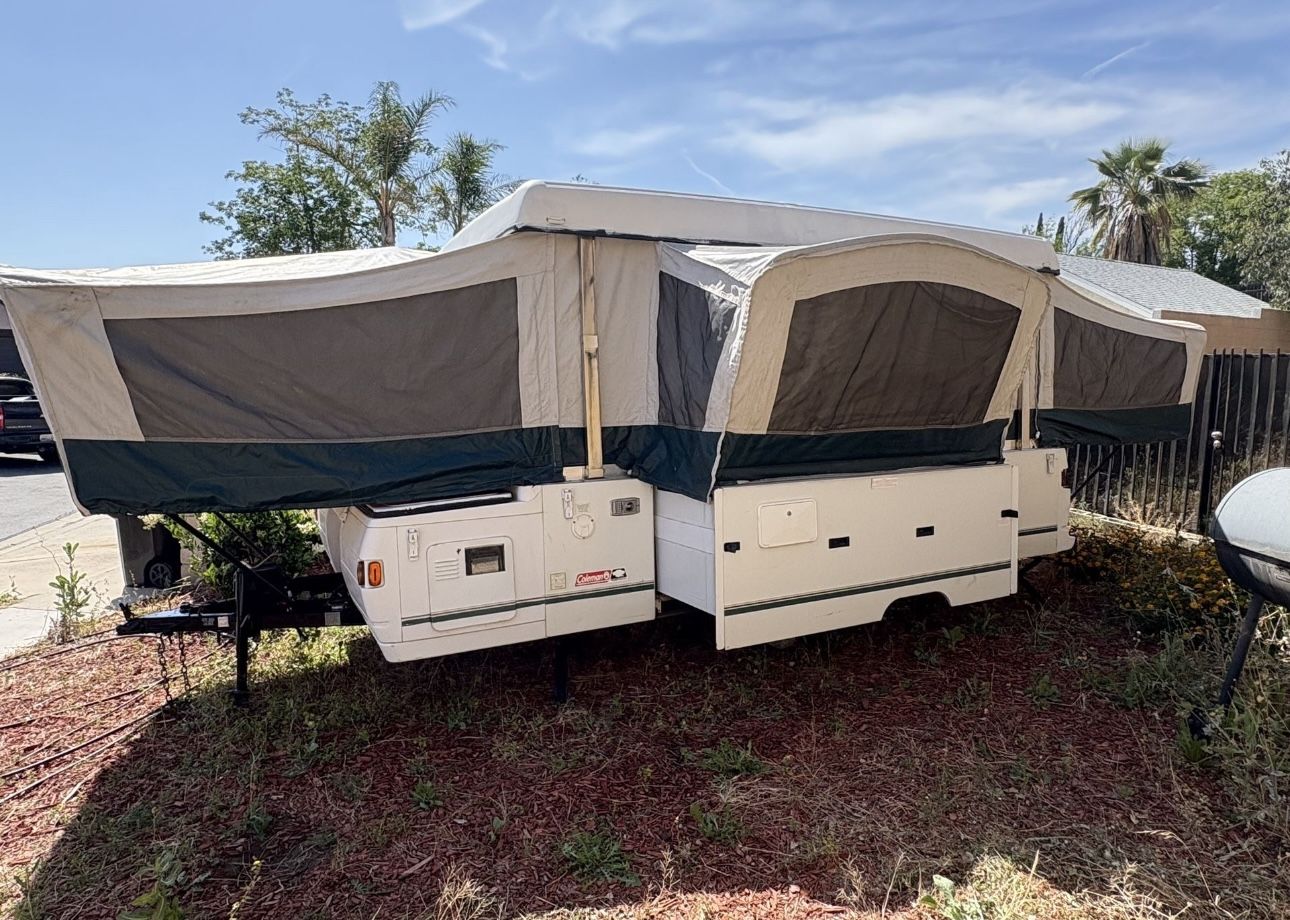 Pop Up Trailer Camper