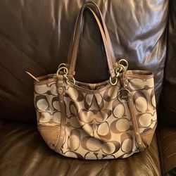 Coach Shoulder Bag