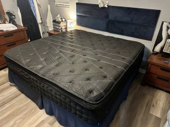Hybrid Queen & King Mattresses Blowout Sale $10 Down