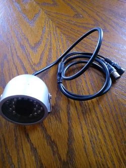 SECURITrY CAMERA WITH INFRARED NIGHT VISION.