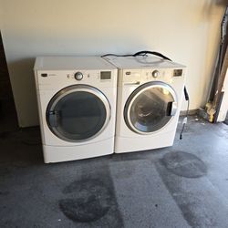 Maytag 2000 Series Washer And Gas Dryer 