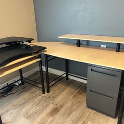 Corner Desk With Pull Out Keyboard