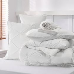 Queen 7-Piece Pintuck Comforter Set – White