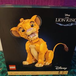 Lego Disney Simba The Lion King (43247) - Brand New, Sealed In Box!
