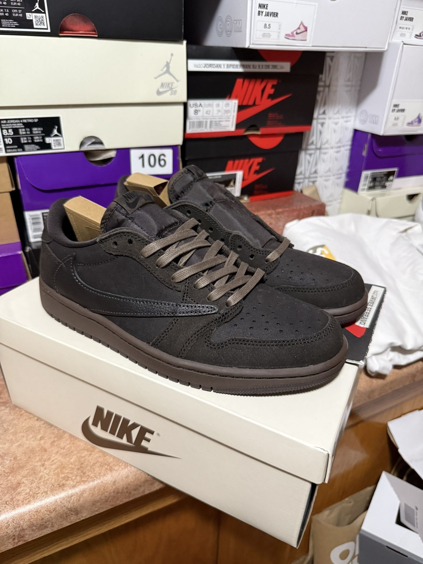 NIKE AIR JORDAN 1 LOW TRAVIS SCOTT VELVET BROWN Sz 8 DS