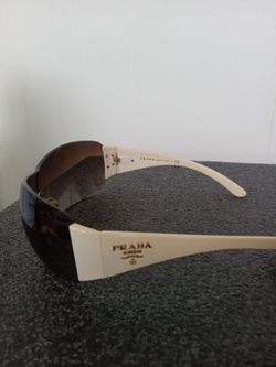"Prada"..Vtg..Shield Sunglasses..SPR 22M