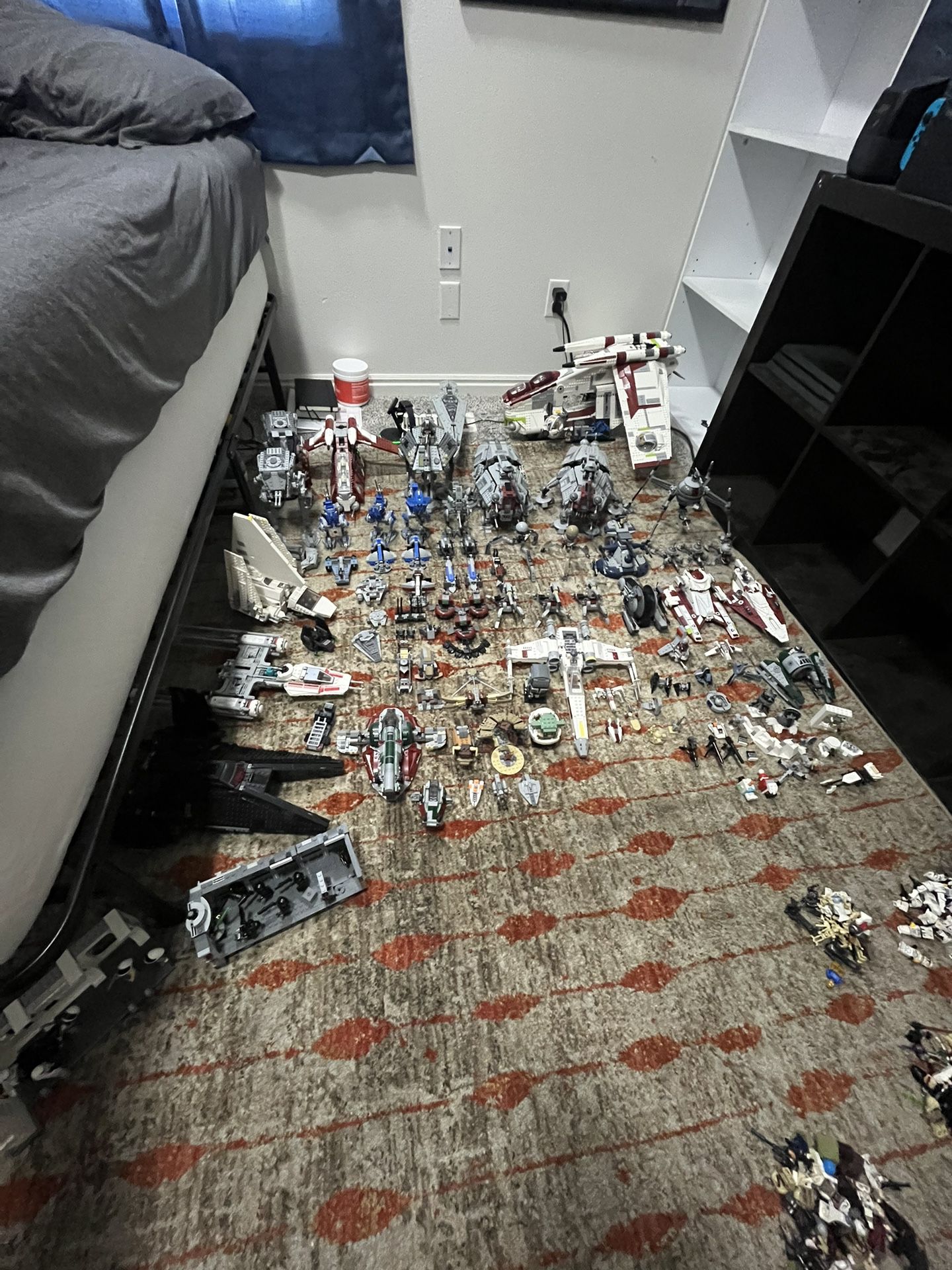 Lego Sets and Minifigs