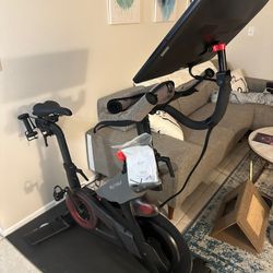 Peloton Bike