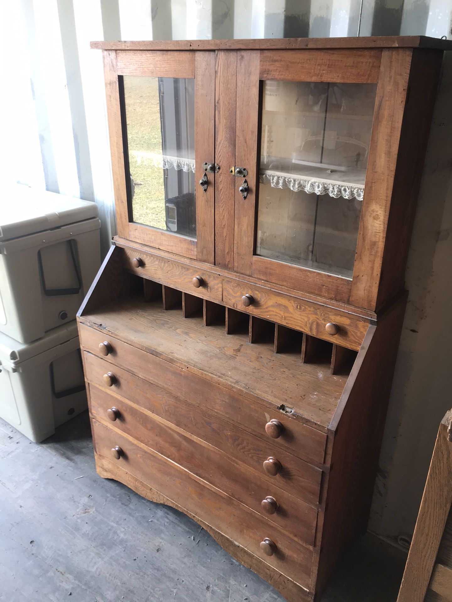 Antique Dresser / Hutch With Glass Door Top.