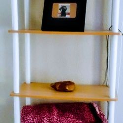 4 Shelves Stand 5 Feet White Collumes And brown 