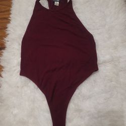 HUGE SALE 🔥🔥🔥🔥 Fashion Nova size large burgundy Bodysuit 