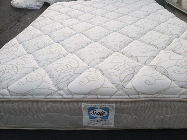 Queen Size Sealy Posturepedic Mattress And Box Springs Will Deliver Queen Size Sealy Posturepedic Mattress And Box Springs Will Deliver